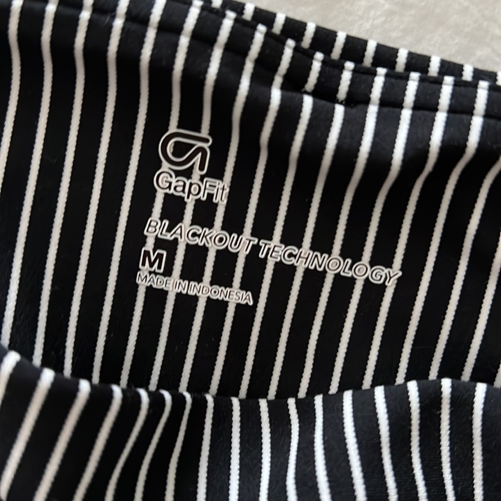Gap fit leggings - Picture 2 of 4